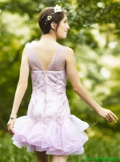 Fashionable Laced and Ruffled Short Dama Dresses in Lavender