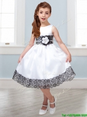 Popular Scoop White Little Girl Pageant Dress with Hand Made Flowers and  Lace