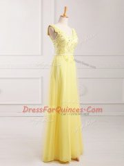 Flare Chiffon V-neck Sleeveless Zipper Lace and Appliques and Belt Homecoming Dress in Yellow