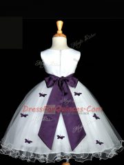 White Sleeveless Knee Length Appliques and Bowknot and Hand Made Flower Zipper Little Girls Pageant Gowns