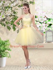 Light Yellow A-line Lace and Belt Dama Dress Lace Up Tulle Sleeveless Knee Length