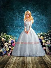 Gorgeous Half Sleeves Lace Clasp Handle Vestidos de Quinceanera with White Court Train