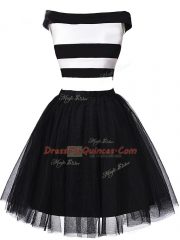 Sleeveless Mini Length Ruching Zipper Prom Gown with White And Black