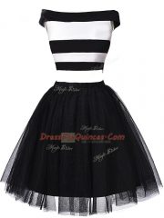 Sleeveless Mini Length Ruching Zipper Prom Gown with White And Black