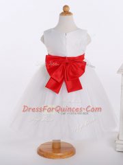 Amazing White Tulle Zipper Scoop Sleeveless Knee Length Little Girls Pageant Dress Bowknot and Hand Made Flower