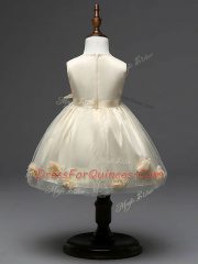 Sweet Sleeveless Tulle Knee Length Zipper Flower Girl Dresses in Champagne with Hand Made Flower