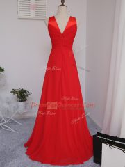 Red Empire Chiffon V-neck Sleeveless Ruching Floor Length Zipper Quinceanera Court Dresses