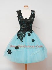 Sleeveless Tulle Knee Length Zipper Quinceanera Court of Honor Dress in Aqua Blue with Lace