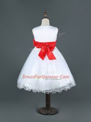 Inexpensive Scoop Sleeveless Little Girls Pageant Dress Wholesale Knee Length Bowknot White Tulle