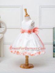 Fancy White Tulle Zipper Scoop Sleeveless Knee Length Flower Girl Dress Appliques and Hand Made Flower