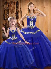 Hot Sale Sleeveless Embroidery Lace Up Ball Gown Prom Dress