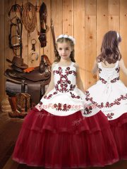 Super Organza Strapless Sleeveless Sweep Train Lace Up Embroidery Quinceanera Gown in Wine Red