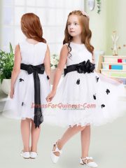White Empire Scoop Sleeveless Tulle Knee Length Zipper Appliques and Hand Made Flower Toddler Flower Girl Dress
