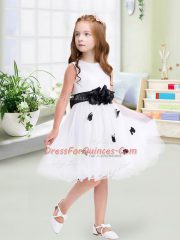 White Empire Scoop Sleeveless Tulle Knee Length Zipper Appliques and Hand Made Flower Toddler Flower Girl Dress