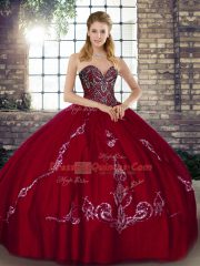 Affordable Tulle Sweetheart Sleeveless Lace Up Beading and Embroidery 15th Birthday Dress in Wine Red
