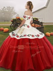 Ball Gowns Quinceanera Gowns White And Red Off The Shoulder Organza Sleeveless Floor Length Lace Up