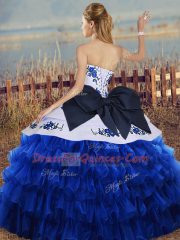 Eye-catching Ball Gowns Ball Gown Prom Dress Blue And White Sweetheart Organza Sleeveless Floor Length Lace Up