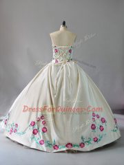Sweetheart Sleeveless Satin and Tulle Vestidos de Quinceanera Embroidery Lace Up