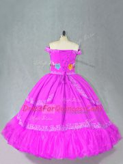 On Sale Sleeveless Embroidery Lace Up Quinceanera Dresses