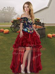 Red And Black Lace Up Off The Shoulder Embroidery and Ruffles 15 Quinceanera Dress Organza Sleeveless