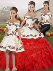 Modern White And Red Three Pieces Off The Shoulder Sleeveless Organza Floor Length Lace Up Embroidery and Ruffles Quinceanera Gowns