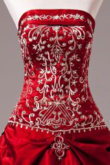 Taffeta Sleeveless 15th Birthday Dress Brush Train and Embroidery and Pick Ups