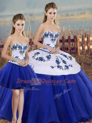 Affordable Three Pieces Quince Ball Gowns Royal Blue Sweetheart Tulle Sleeveless Floor Length Lace Up