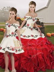 White And Red Lace Up Off The Shoulder Embroidery and Ruffles Vestidos de Quinceanera Organza Sleeveless