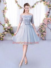 Popular Grey Tulle Lace Up Court Dresses for Sweet 16 Short Sleeves Knee Length Lace and Belt