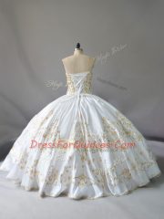Custom Designed Sweetheart Sleeveless Lace Up Quinceanera Gowns White Satin