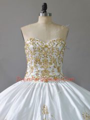 Custom Designed Sweetheart Sleeveless Lace Up Quinceanera Gowns White Satin