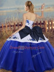 Custom Made Olive Green Ball Gowns Sweetheart Sleeveless Tulle Floor Length Lace Up Embroidery and Bowknot Ball Gown Prom Dress