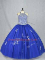 Eye-catching Halter Top Sleeveless Tulle Vestidos de Quinceanera Beading Lace Up