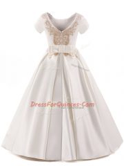Latest White Satin Zipper Scoop Short Sleeves Floor Length Little Girls Pageant Dress Wholesale Appliques
