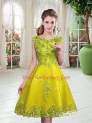 Sumptuous Yellow Green A-line Scoop Sleeveless Tulle Knee Length Lace Up Beading and Appliques Prom Party Dress