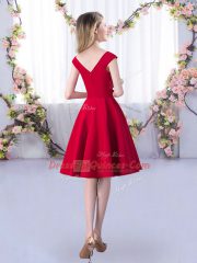 Knee Length Red Damas Dress Satin Cap Sleeves Ruching