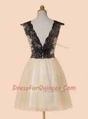 Sequins Knee Length Champagne V-neck Cap Sleeves Zipper
