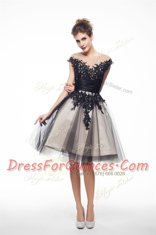 Edgy Scoop Knee Length A-line Cap Sleeves Black Evening Dress Zipper