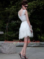 Delicate Scoop White Sleeveless Mini Length Beading and Belt Zipper