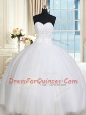 Pretty Sleeveless Tulle Floor Length Lace Up Vestidos de Quinceanera in White with Beading