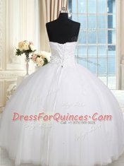 Pretty Sleeveless Tulle Floor Length Lace Up Vestidos de Quinceanera in White with Beading