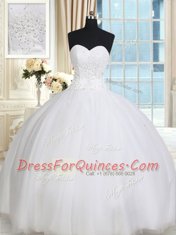 Pretty Sleeveless Tulle Floor Length Lace Up Vestidos de Quinceanera in White with Beading