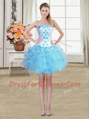 Deluxe Sleeveless Beading and Appliques and Ruffles Lace Up Prom Dress
