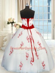 Beauteous White Ball Gowns Sweetheart Sleeveless Tulle Floor Length Lace Up Appliques and Belt Sweet 16 Quinceanera Dress