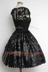 Exceptional Black Ball Gowns Lace V-neck Cap Sleeves Lace Knee Length Zipper Evening Dress