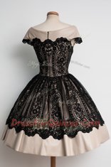 Comfortable Scoop Black Cap Sleeves Lace Knee Length Dress for Prom
