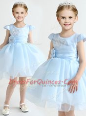 Affordable Light Blue Ball Gowns Scoop Cap Sleeves Organza Mini Length Zipper Appliques and Bowknot and Hand Made Flower Flower Girl Dresses