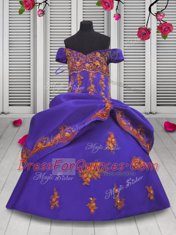 Pretty Off the Shoulder Purple Ball Gowns Beading and Appliques Kids Pageant Dress Lace Up Satin Sleeveless Floor Length
