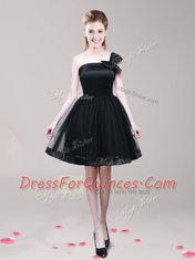 Cute One Shoulder Sleeveless Tulle Mini Length Zipper Prom Gown in Black with Bowknot
