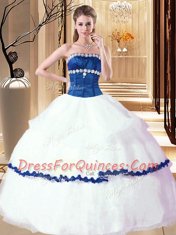 Simple Beading 15 Quinceanera Dress White Lace Up Sleeveless Floor Length